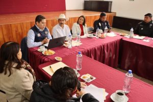 INSTALAN MESA DE SEGURIDAD EN IXTACZOQUITLÁN PARA FORTALECER LA COORDINACIÓN INTERINSTITUCIONAL