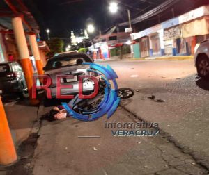 Muere mujer motociclista.