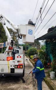 ALUMBRADO PÚBLICO REFUERZA ATENCIÓN Y MANTENIMIENTO EN PARQUES DEL MUNICIPIO.
