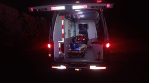 Motociclista lesionado al chocar contra auto en San José de Gracia