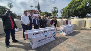 Entrega DIF Fortín, “Tinacos y Calentadores Solares”.
