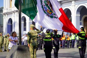 Conmemora Ayuntamiento de Córdoba el Día del Ejército Mexicano
