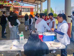 BRIGADA DE VACUNACIÓN LLEGA A COMUNIDADES