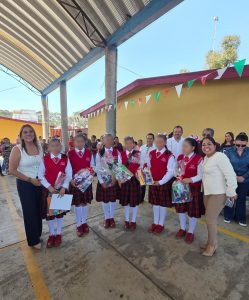 Fortín domina el concurso de escoltas escolares
