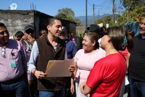 EL ALCALDE HUGO CHAHÍN KURI SALE AL TERRITORIO EN LA CAUVILLE – DEJA ESCRITORIO ATRÁS PARA ESCUCHAR A LA GENTE