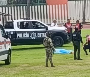 Trabajador de la UV pierde la vida durante partido.