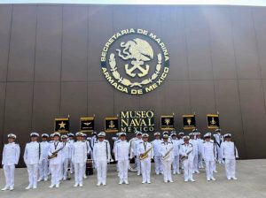 Marina conmemora el 55 Aniversario de La Banda de Música de la Heroica Escuela Naval Militar, en Veracruz