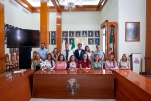 Ayuntamiento entrega dos Acuerdos de Destino a escuelas públicas; alcalde reconoce esfuerzo de Gestión Territorial