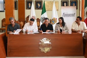 Actualiza Ayuntamiento de Córdoba convenio con Fonacot en beneficio de trabajadores de Hidrosistema