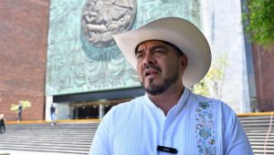 Zenyazen Escobar critica inasistencia de gobernadora de Chihuahua al Senado