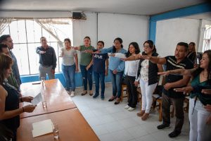 ENTREGAN NOMBRAMIENTOS A NUEVOS AGENTES MUNICIPALES