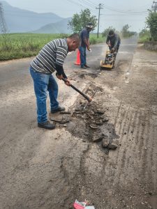 Avanza campaña permanente de bacheo de Zapoapita hacia Villa Unión