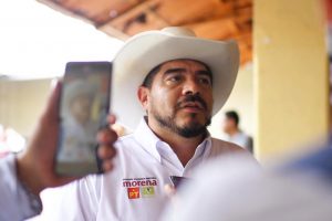 Zenyazen Escobar reafirma trabajo territorial y apoyo a la educación y salud en Veracruz