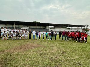 Celebran encuentro de fútbol Ayuntamiento de Fortín y Secretaría de Salud