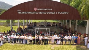 MÁS Y MEJORES ESPACIOS PARA LA EDUCACIÓN: ENTREGAN TECHADO EN TELESECUNDARIA DE FRESNAL
