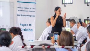 Especialistas de IMSS Bienestar actualizan en Córdoba a médicos de primer nivel de la región en diagnóstico y manejo del dengue