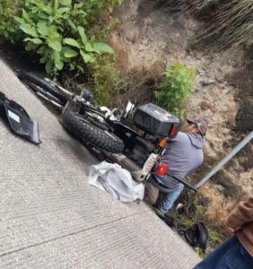 Derrapa tránsito estatal