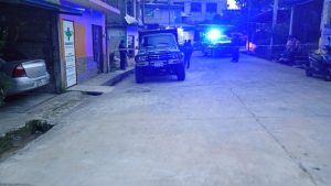 Patrulla estatal choca contra automóvil y muere un civil