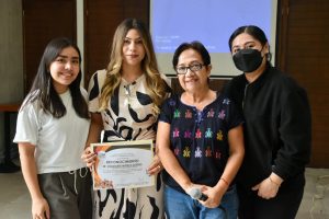 SMDIF impulsa acciones para prevenir el abandono de personas adultas mayores